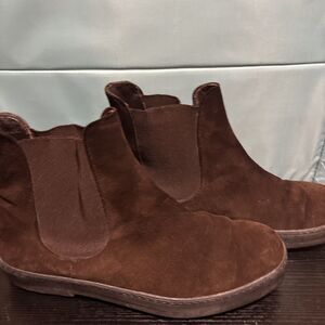Women’s WARREN EDWARDS Brown Suede Boots 8 1/2